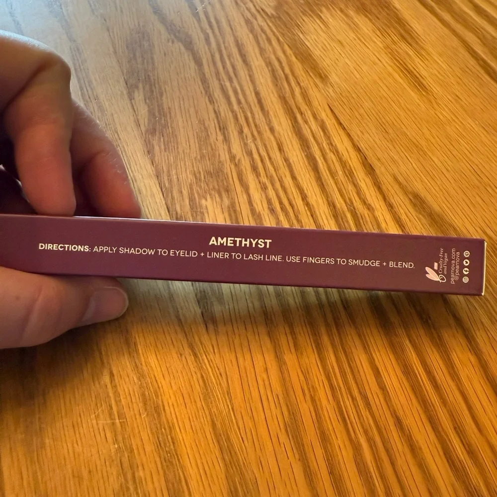 Pear Nova Eyeshadow and Eyeliner Duo - Amethyst